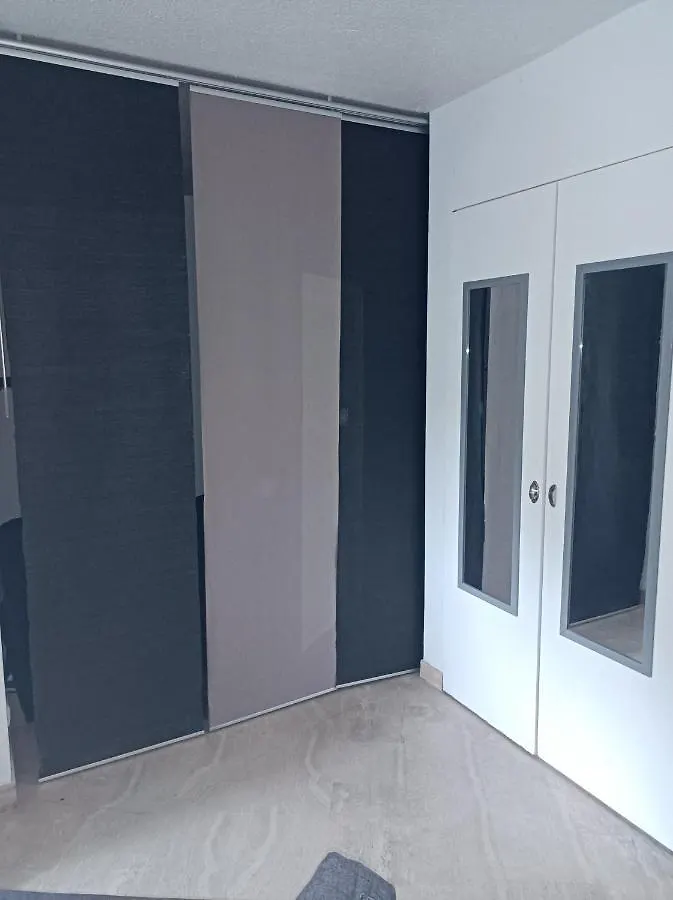 Appartement Joli studio avec coin nuit indépendant, piscine et parc de 8 hectares proche de la plage à Mandelieu France
