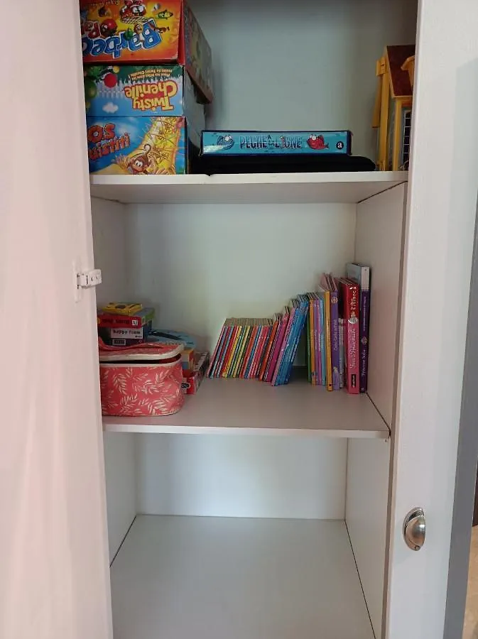 Appartement Joli studio avec coin nuit indépendant, piscine et parc de 8 hectares proche de la plage à Mandelieu